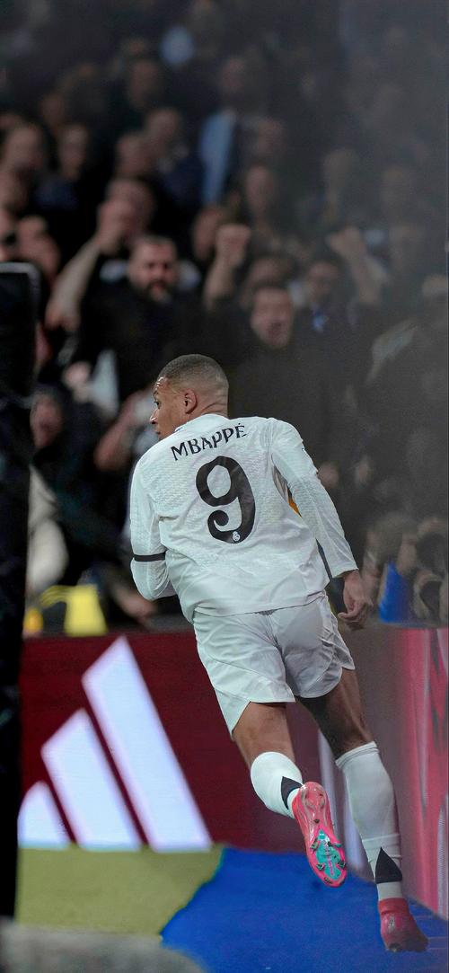 2025／26赛季英超：纽卡斯尔vs曼城！瓜迪奥拉更新球队情况（英超25／26赛季：纽卡对阵曼城，瓜迪奥拉发布最新队况）