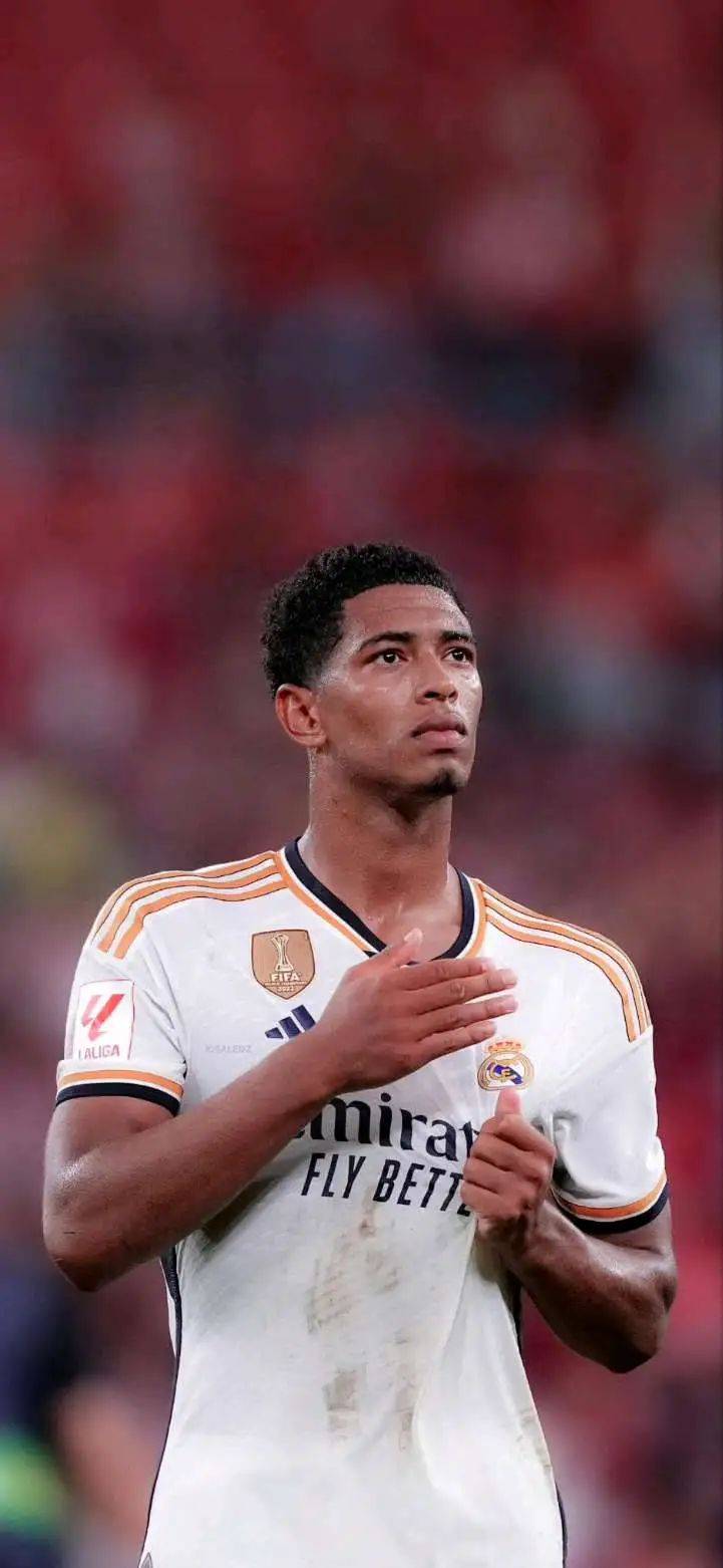 布鲁诺-费尔南德斯8场造8球领跑英超机会榜（布鲁诺·费尔南德斯8场参与8球，英超机会创造榜居首）