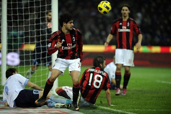 博主：戴琳在球迷去世当天还了5000元，仍有近3万欠款（博主称戴琳于球迷离世当天还款5000元，仍欠近3万元）