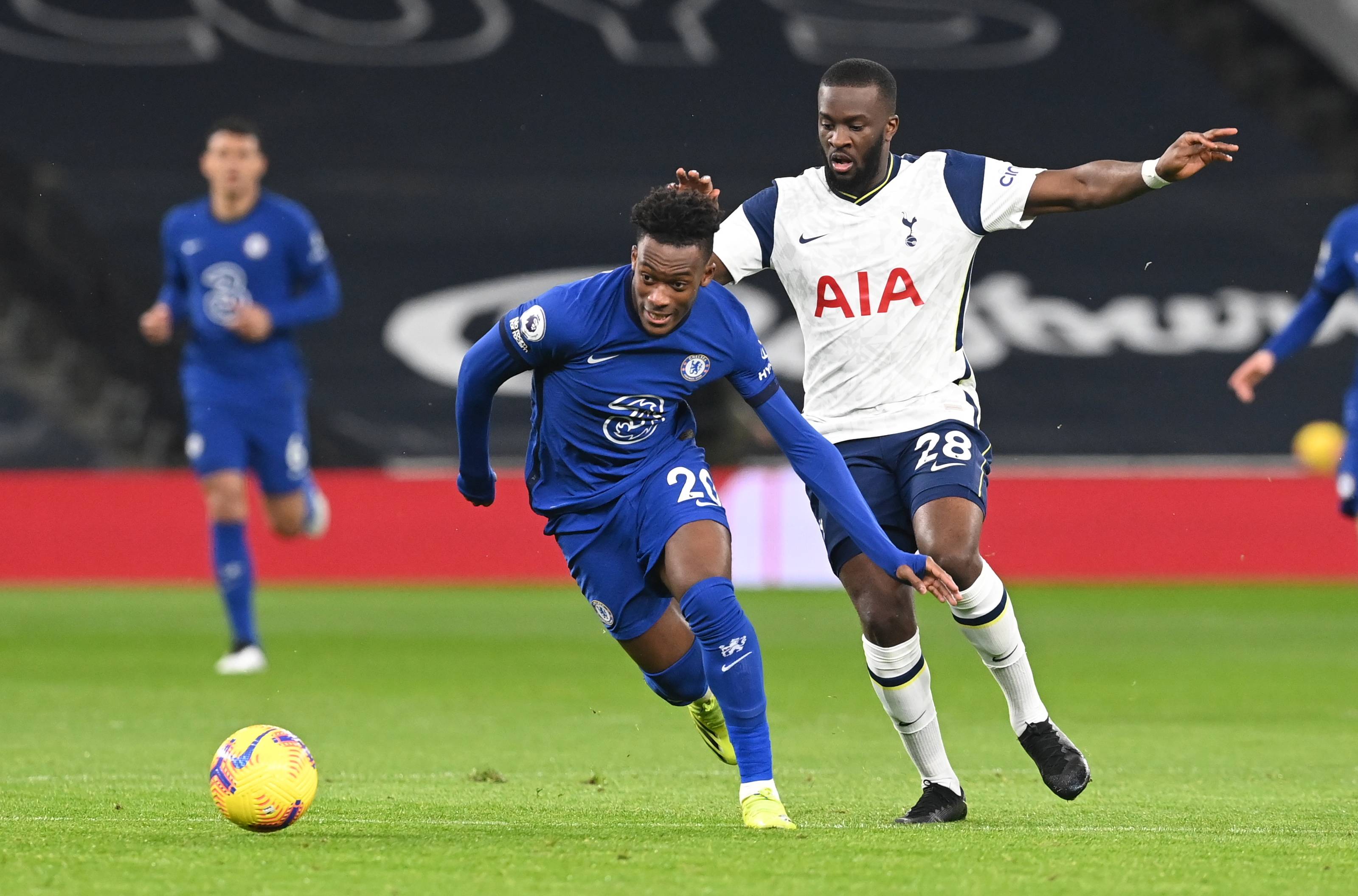 马特乌斯：乌尔比希有望接班诺伊尔；努贝尔在英超有市场（马特乌斯：乌尔比希被看好接替诺伊尔，努贝尔或获英超青睐）