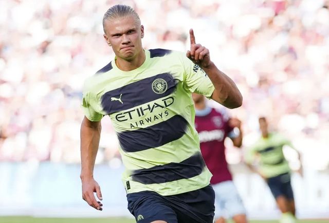 记者：阿德耶米决定明夏离开德甲，曼联、切尔西均有意（名记者：阿德耶米拟于明夏告别德甲，曼联与切尔西均有意引进）