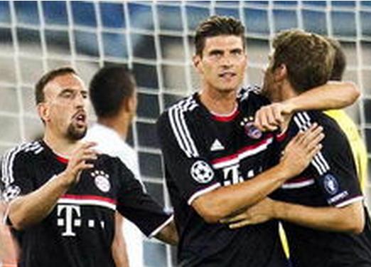 TA：非洲杯抽走曼联整条右路，阿莫林正在研究改打433（TA：非洲杯致曼联右路断档，阿莫林考虑改用4-3-3）