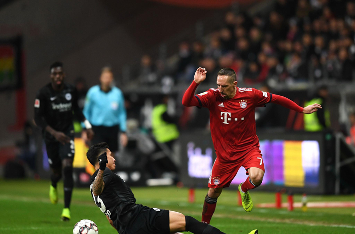 接近神不代表能超越神，科比距离乔丹的差距还是有质的差距（逼近不等于超越：科比与乔丹仍有质的鸿沟）