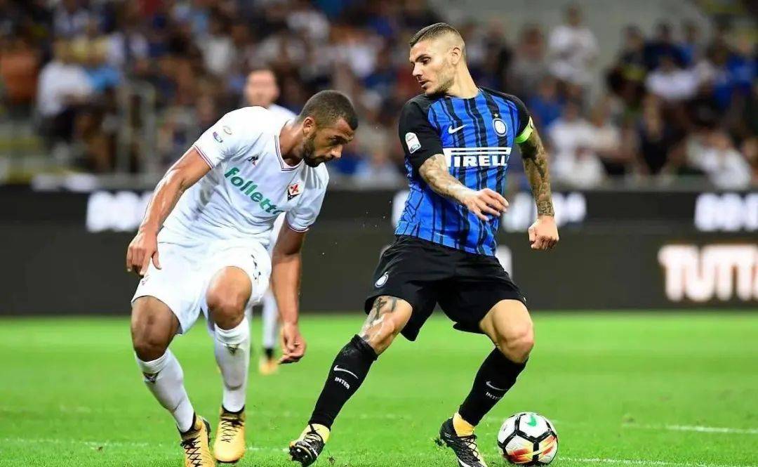 TA：埃利奥特融入维拉的进程较为缓慢，他需要更加沉着冷静（TA：埃利奥特融入维拉进展缓慢，仍需更冷静沉着）