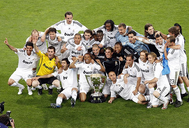 埃斯特雷马杜拉总监：很高兴抽到塞维，将会共同向雷耶斯致敬（埃斯特雷马杜拉总监：与塞维利亚相遇欣喜 将携手向雷耶斯致敬）