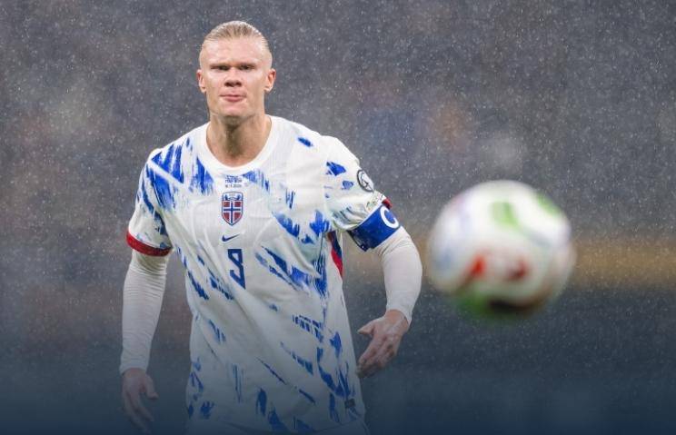 哈兰德的牺牲：曼城3-2绝杀利兹联，他全场仅1射门的背后意义（哈兰德仅1次射门仍成全曼城3-2绝杀利兹：低数据背后的牺牲与价值）