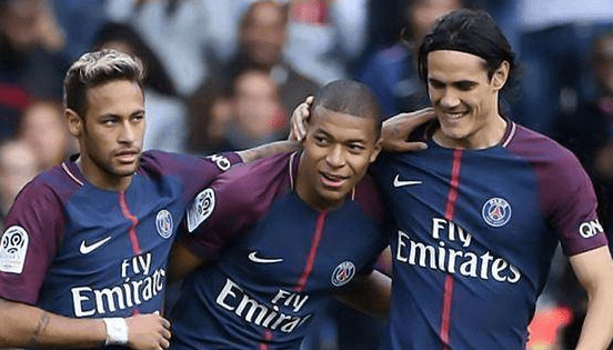 胡梅尔斯：按照目前的中卫市场，施洛特贝克有很多的机会（胡梅尔斯：以当下中卫行情来看，施洛特贝克机会颇多）