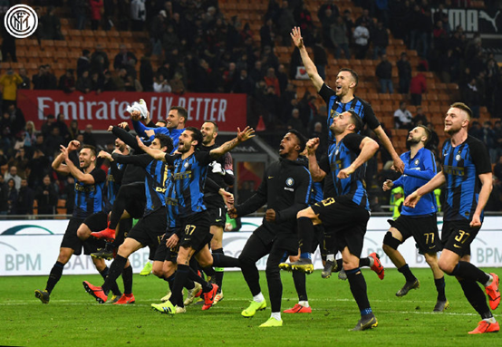 浙江双雄强势领跑联赛（浙江两强携手领跑联赛）